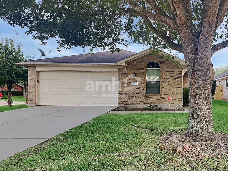 1st image of 1813 Sherwood Forest Cir