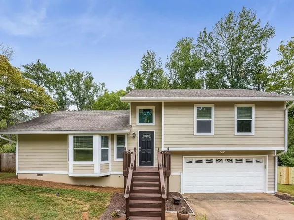9745 Loblolly Ln, Roswell, GA 30075