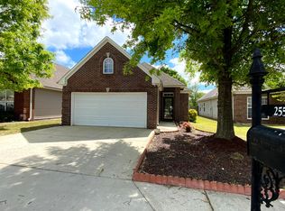 255 High Ridge Dr, Pelham, AL 35124