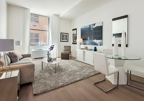70 Pine St Photo 1