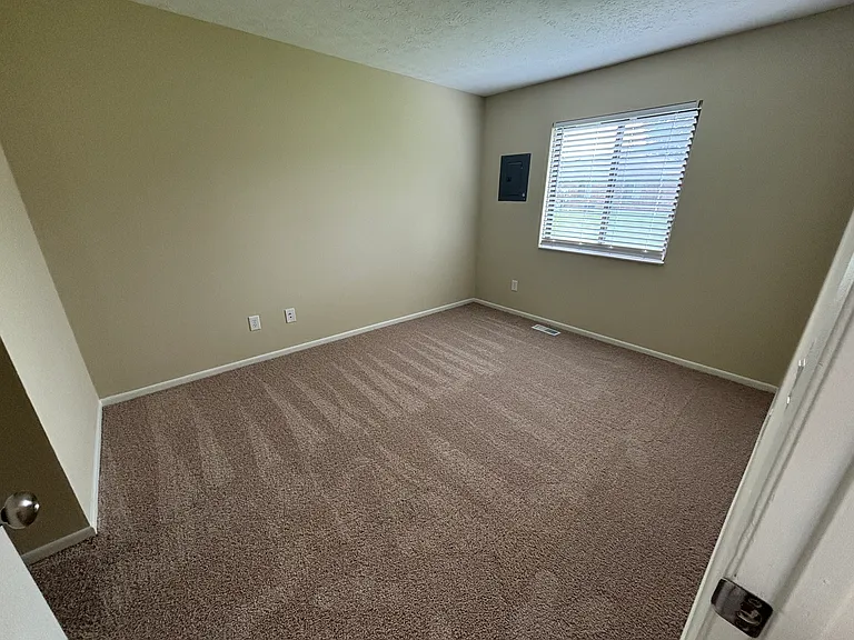 1891 Stoneview Ct — Photo 12