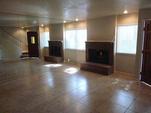 3rd image of 2683 Aracatuba Ave