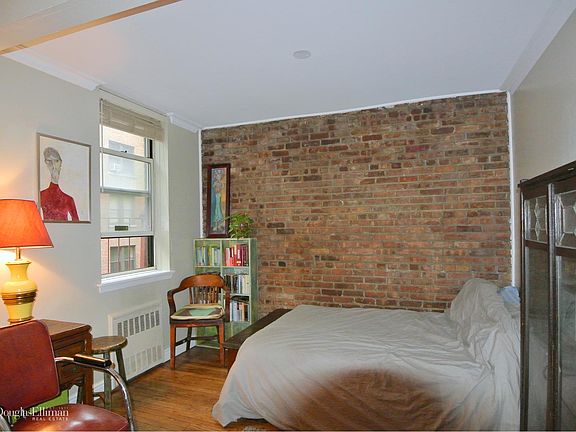 3rd image of 316 W 56th St #2A