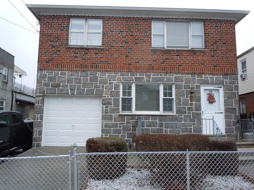 1st image of 745 Quincy Ave #1