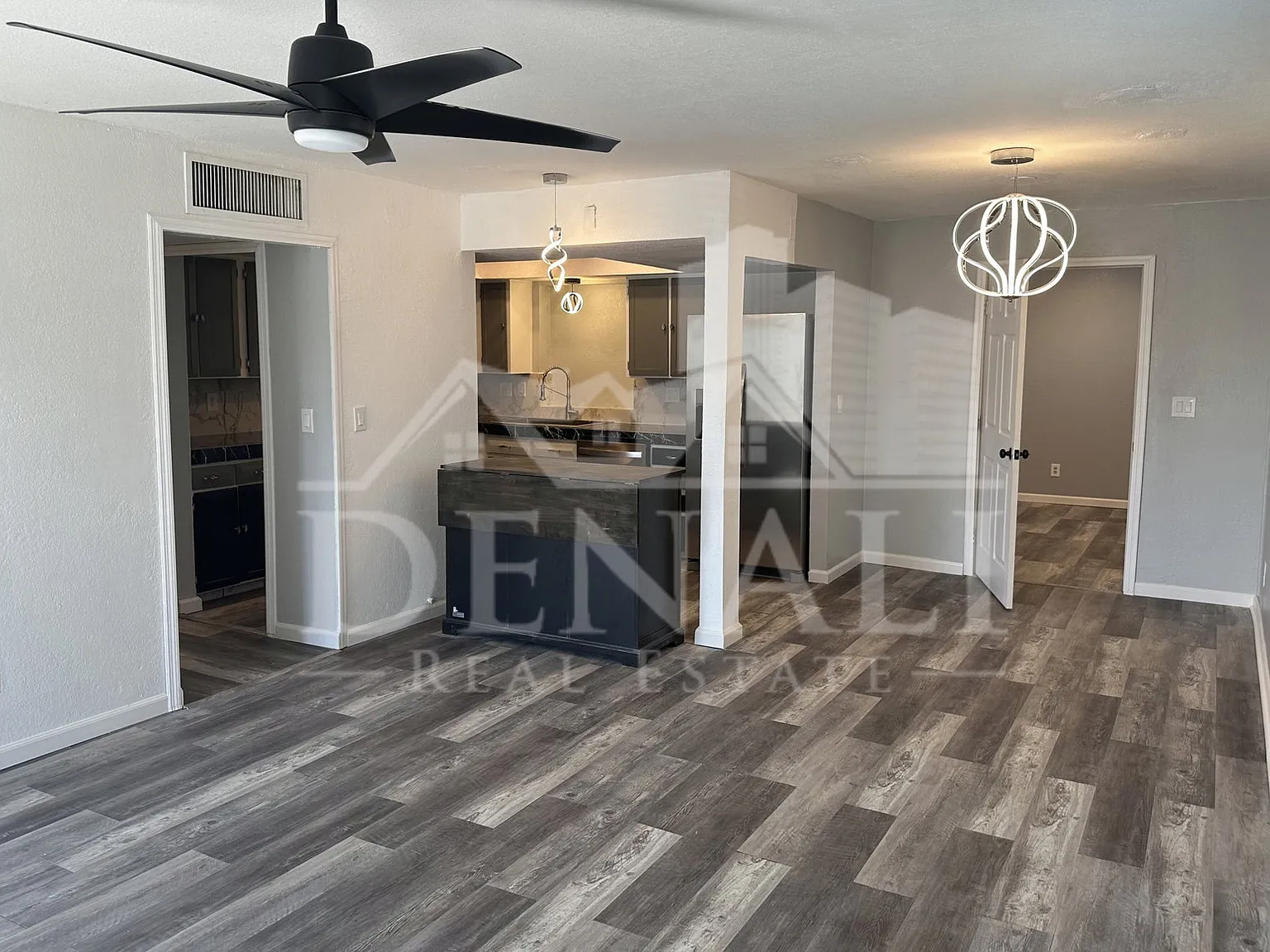 4 bed, 1.5 bath, 1116 sqft, $1,895 — Photo 3
