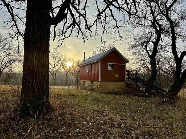 7695 Hook Road, Barneveld, WI 53507