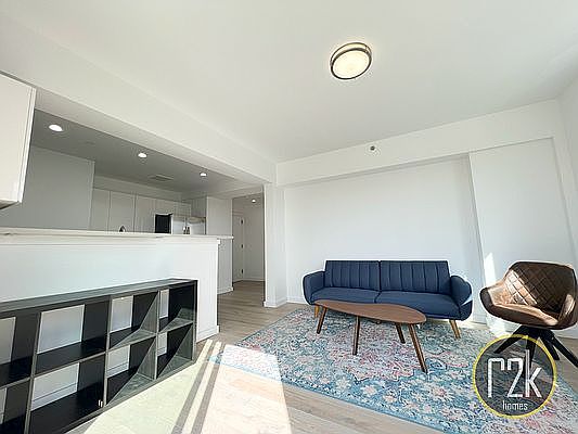 4th image of 28-16 21st St #702B