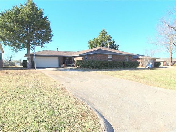 2nd image of 1211 W Churchill Blvd