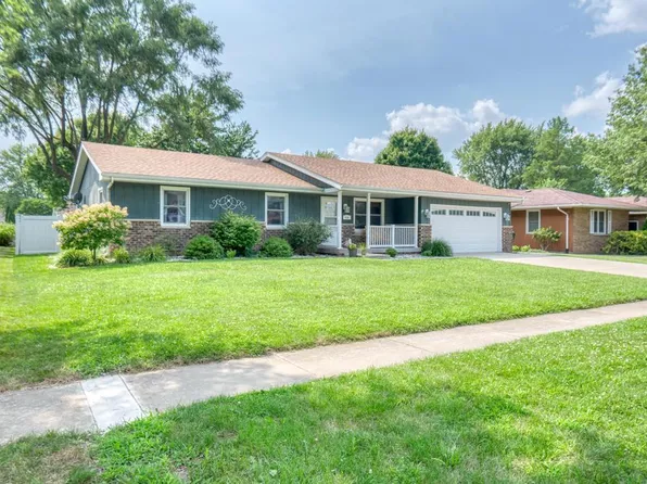 430 N Shabbona St, Coal City, IL 60416