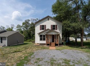 695 Coverstone Ln, Shenandoah, VA 22849