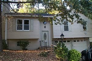 1st image of 5525 Wylake Dr