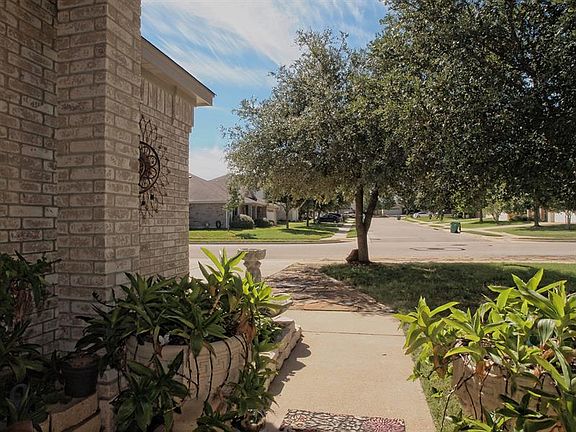 5th image of 2407 Branum Dr