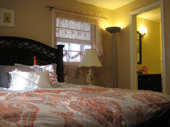 5th image of 8506 Fairburn Dr #3