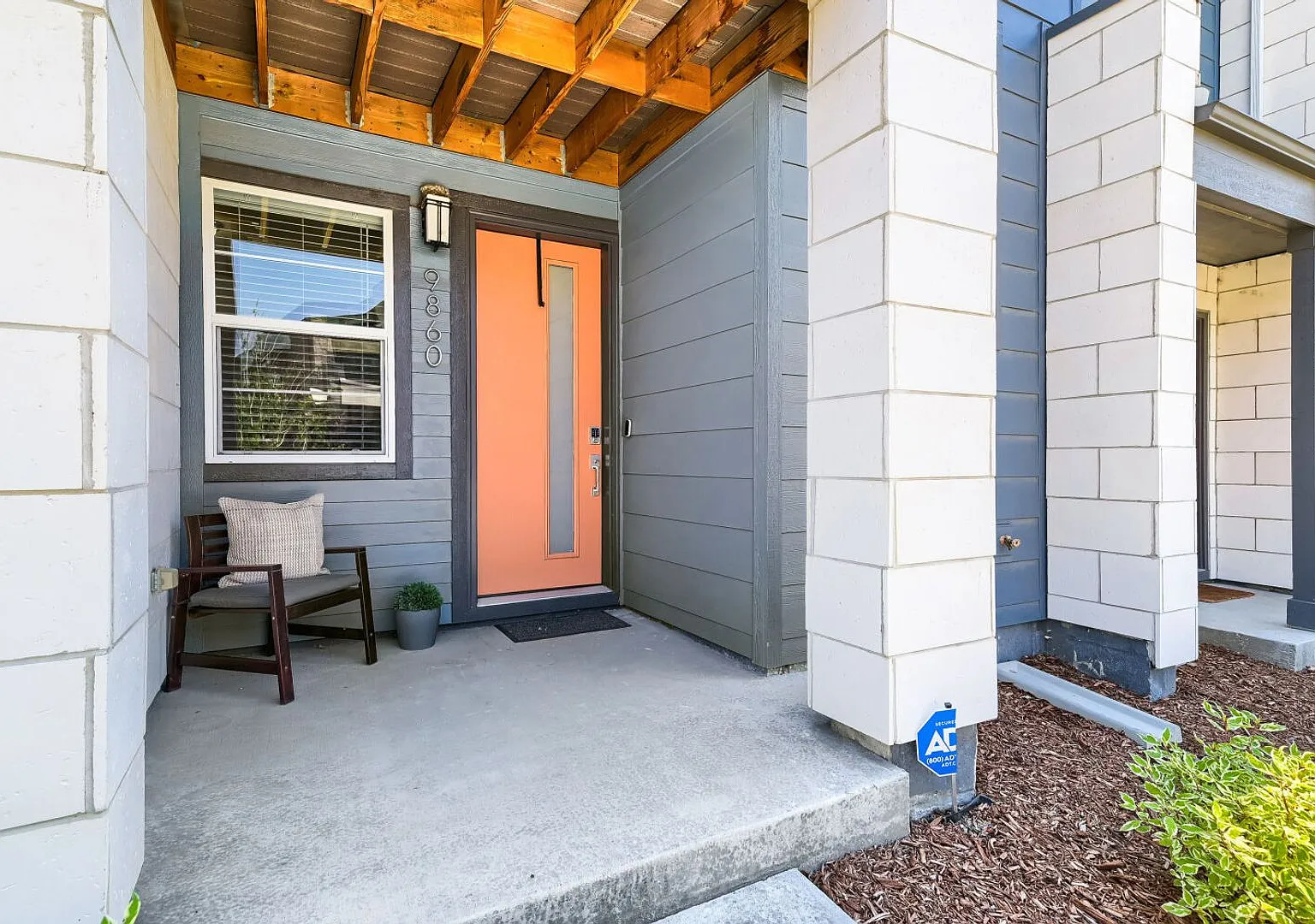 Modern Central Park Townhome with Rooftop Mountain Views — Photo 2