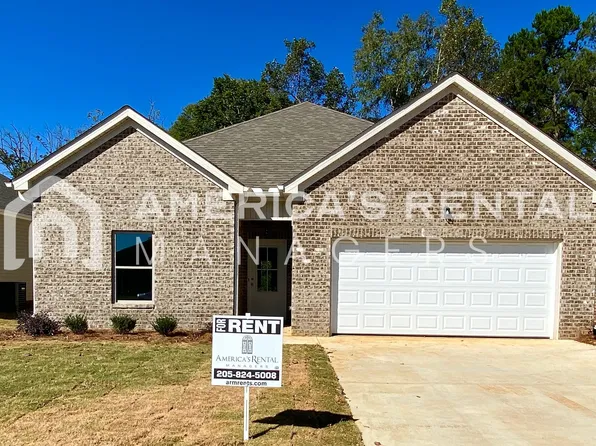 581 Andrew Dr, Weaver, AL 36277