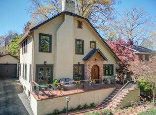 15 Warwick Rd, Asheville, NC 28803