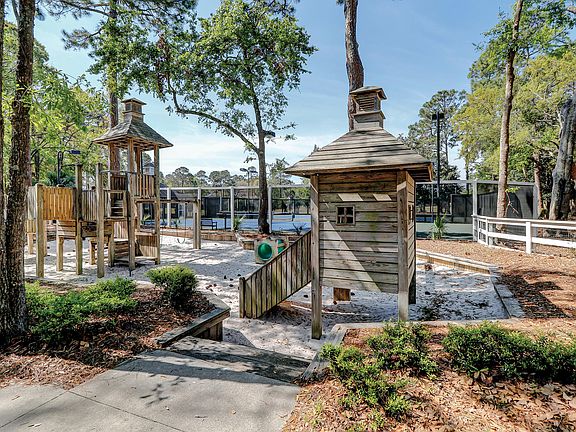 5th image of 24 Timber Marsh Lane