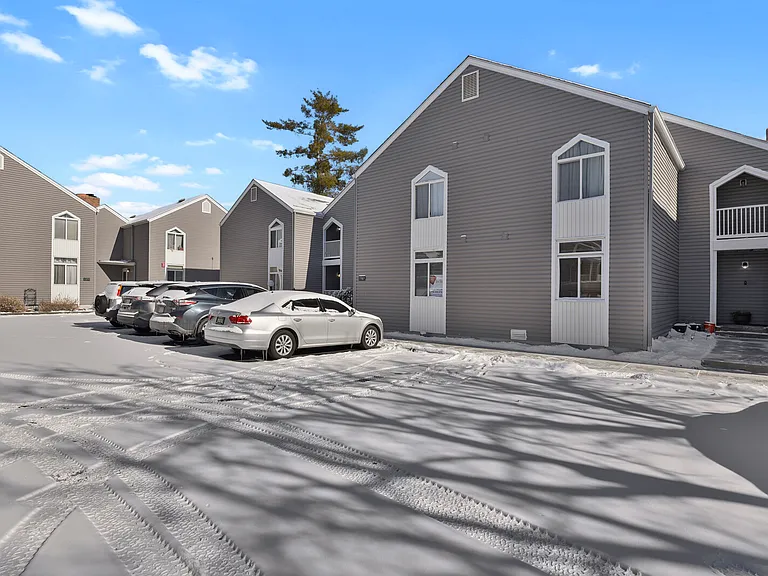 3369 S Monaco Street Pkwy #A — Photo 2