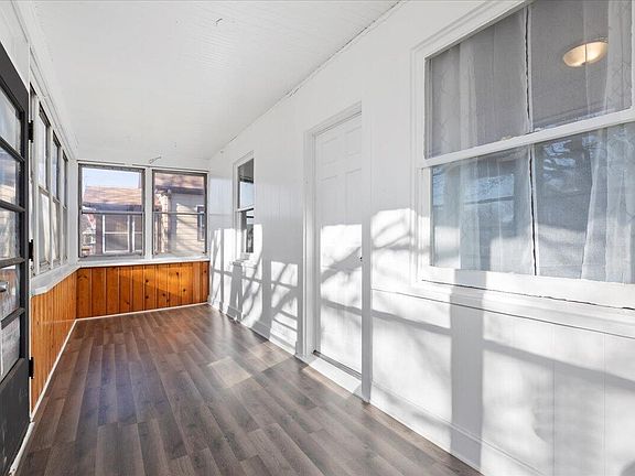 5th image of 2514 Avenue D