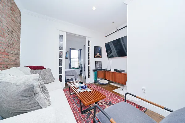 Rented by Living New York | media 5