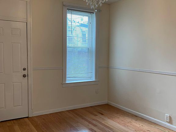 4th image of 928 59th St APT 2