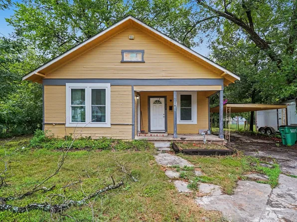 714 Ritchey St, Gainesville, TX 76240