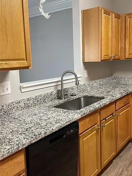 413 Windstone Trl — Photo 23