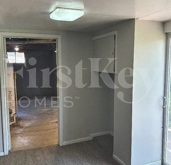 9807 Drury Ave — Photo 4