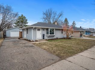 31 Kipling St, Saint Paul, MN 55119
