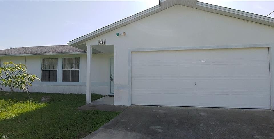 1st image of 2313 SE 5th Pl