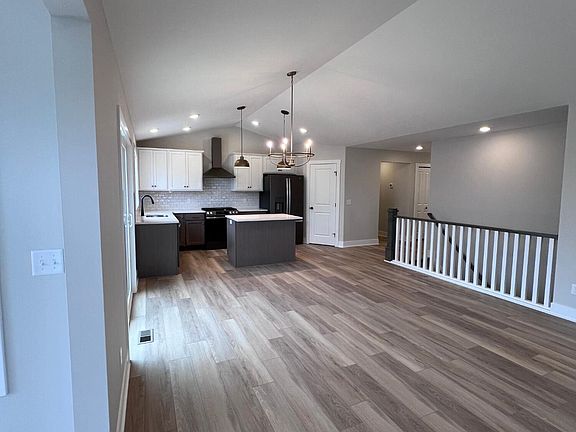 4th image of 8063 Tantrum Dr #99