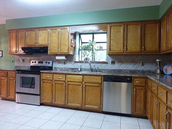 4th image of 836 Fleming Ct