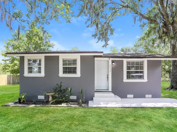 8990 Doris Ln, Jacksonville, FL 32220