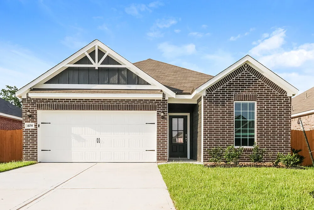 3 bed, 2.0 bath, 1579 sqft, $1,995 — Photo 1