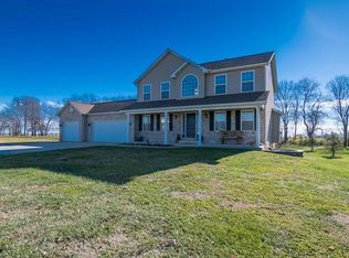 900 Country Pointe Ln, Marine, IL 62061