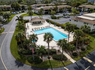 8121 S Woods Cir UNIT 13, Fort Myers, FL 33919