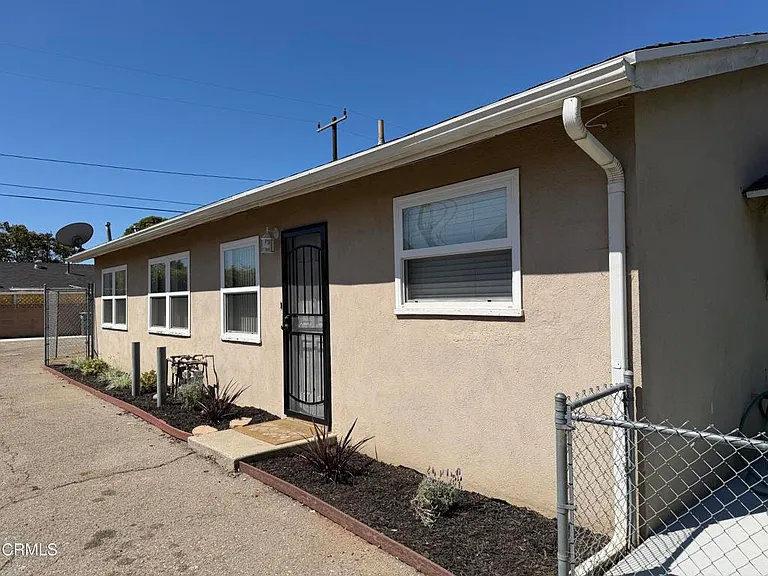 6008 Woodland St — Photo 2