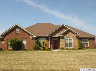 100 Alex Trace Dr, Meridianville, AL 35759