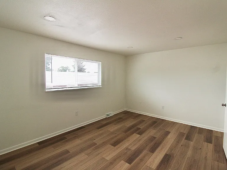 85 S 18th Ave #2 — Photo 8