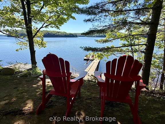 3rd image of 1082 Cowan Park Rd #3