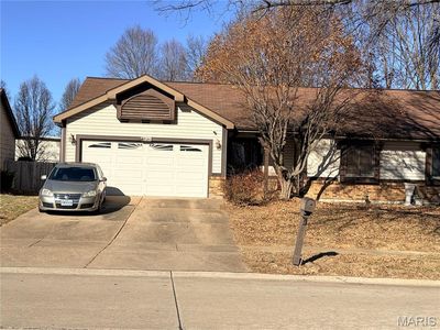 3823 Salvation Rd, Florissant, MO, 63034