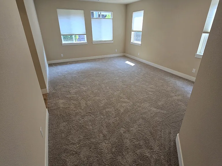 9006 Buttercup St SE — Photo 25