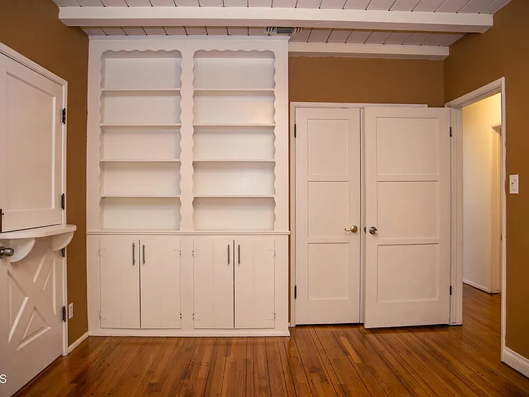 7601 Flight Ave — Photo 17