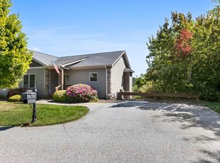 151 Red Hawk Knl #151, Lake Lure, NC 28746