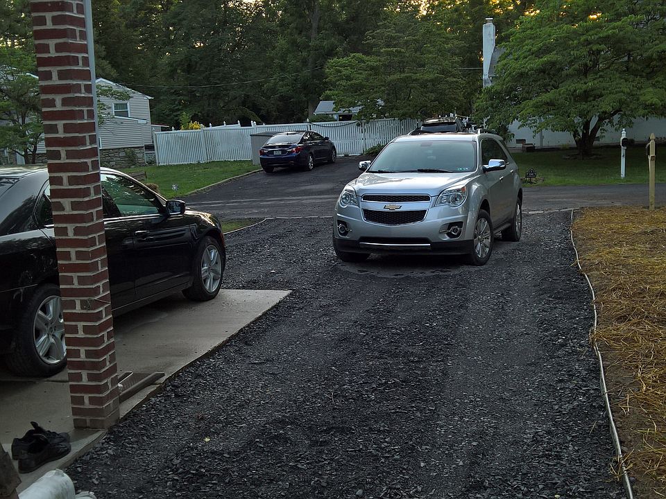 2nd image of 1239 Benn Ln