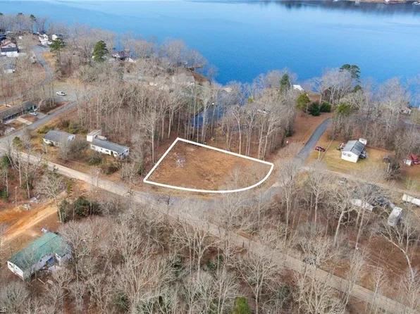 111 Waterway Dr #197&198, Lexington, NC 27292