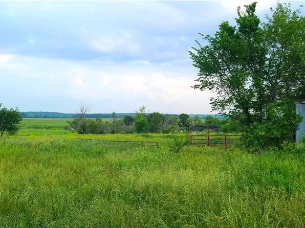 1435 Range Rd, Fort Scott, KS 66701