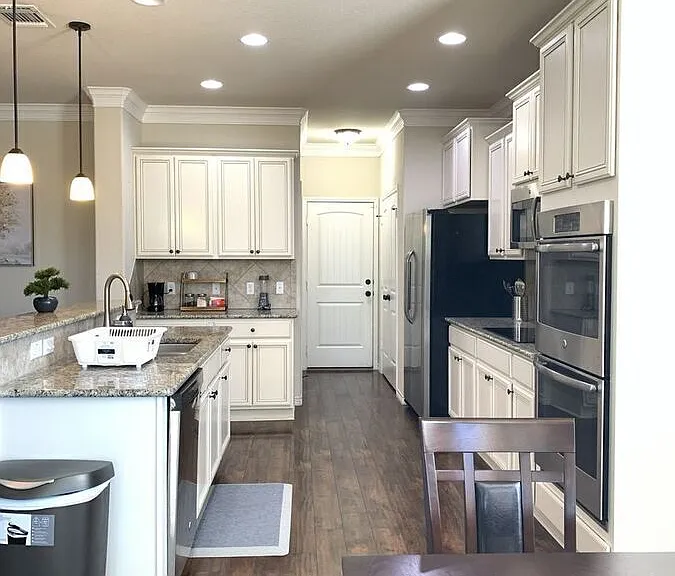 3242 Valentino Dr — Photo 23