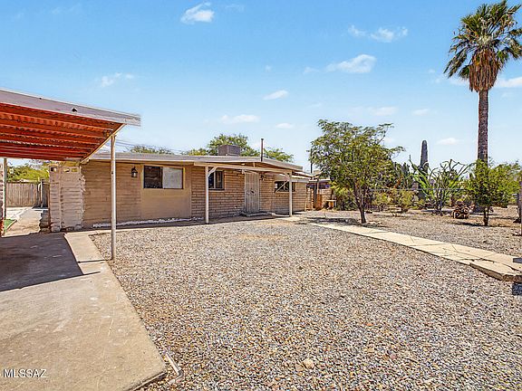 4th image of 4842 N Plane Ave