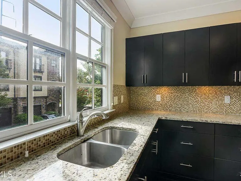 255 Southerland Ter NE #104 — Photo 13